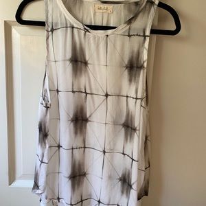 Bella Dahl sleeveless dip dye shirt